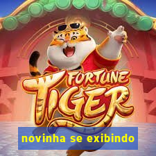 novinha se exibindo