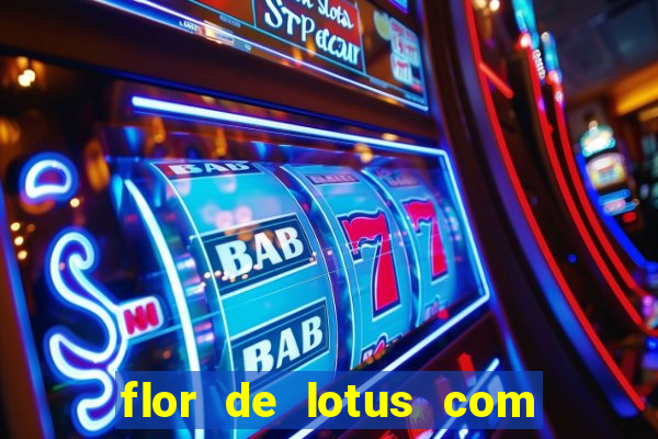 flor de lotus com lua tatuagem