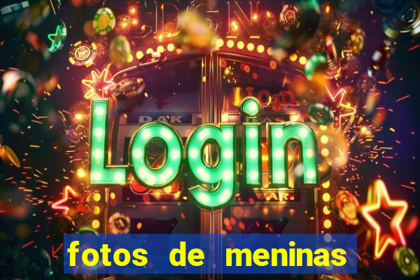 fotos de meninas cacheadas no espelho